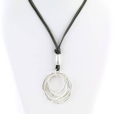Multi Ring Pendant Leather Necklace